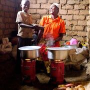 Saubere Kochtechnologie hilft Menschen und Umwelt in Afrika